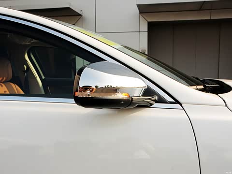 2015�� XJL 2.0T �������������