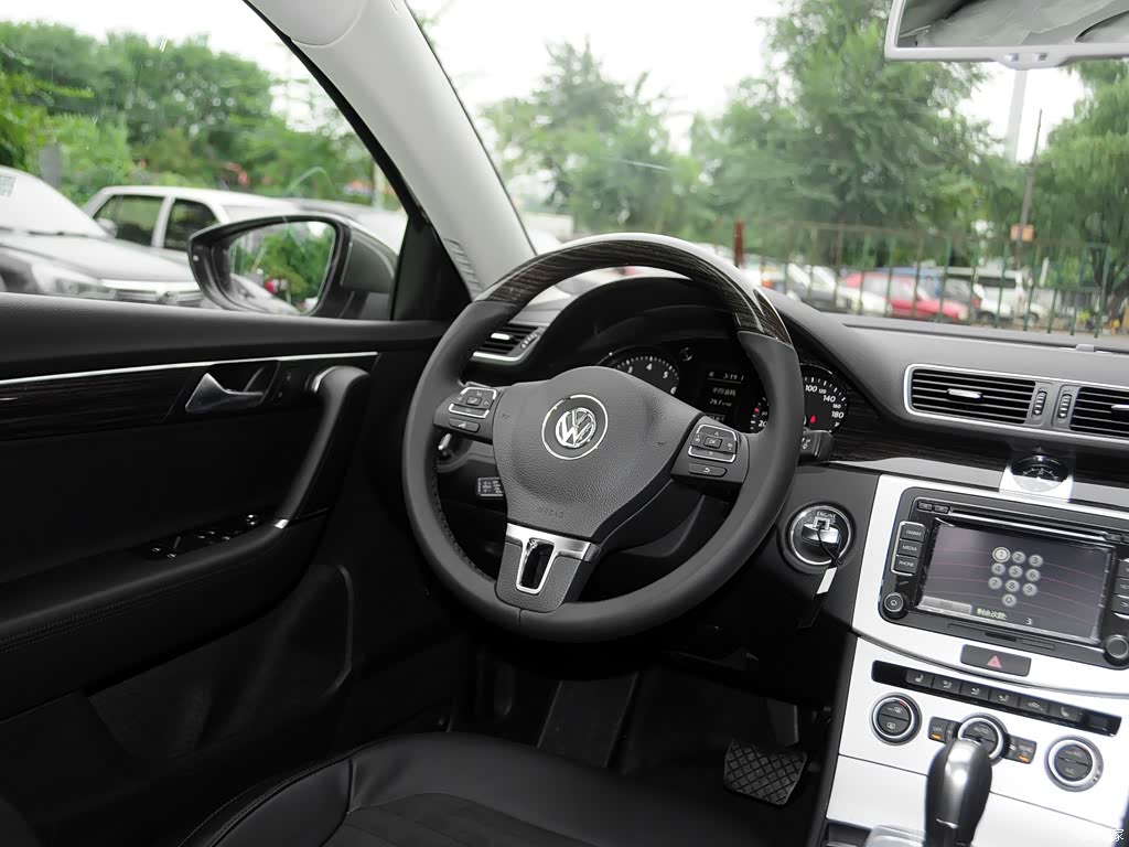 一汽-大众 迈腾 2015款 2.0tsi 尊贵型