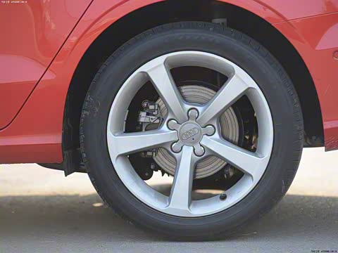 2014�� Limousine 35 TFSI �Զ�������