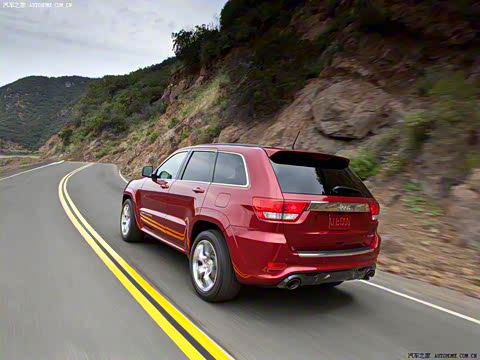 2012�� 6.4L SRT8