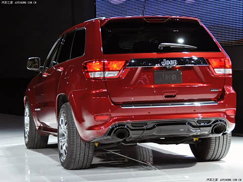 2012�� 6.4L SRT8