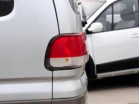 2012�� M5 Q3 2.0L �����׼��