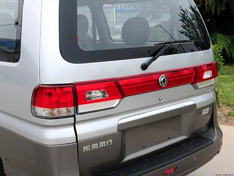 2012�� M5 Q3 2.0L 7�������׼��