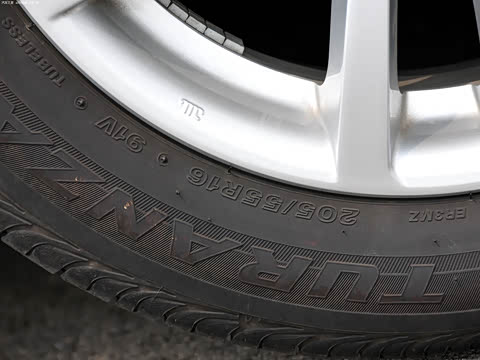 2011�� ���� 1.6L AT SX