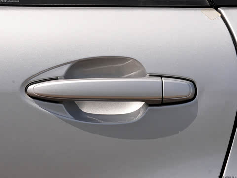 2011�� 2.0L �ֶ������