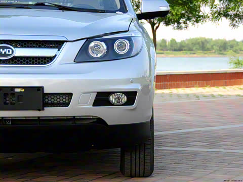 2011�� 2.0L �ֶ������