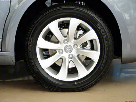 2011�� ���� 1.6L �Զ��ھ���