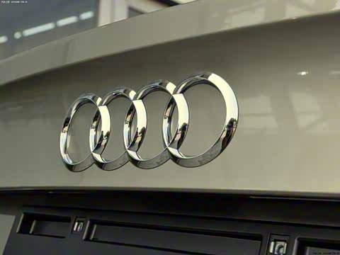 2012�� 3.0TFSI quattro������