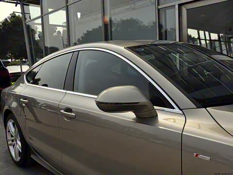 2012�� 3.0TFSI quattro������