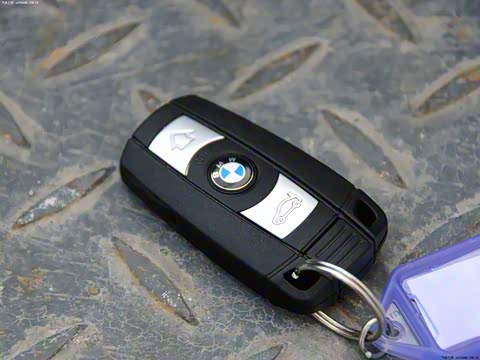 2011�� M3˫��̼�˶���