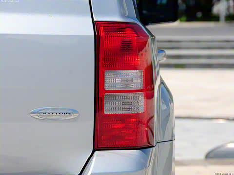 2011�� 2.4 �˶���