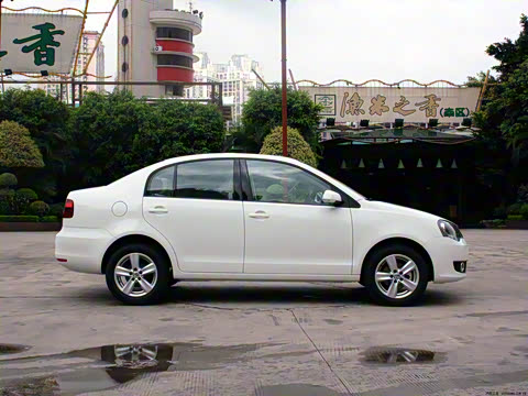 2011�� ��ȡ 1.6L �Զ�ʵ���