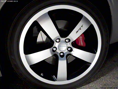 2012�� 6.4L SRT8 392