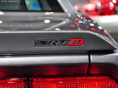 2012�� 6.4L SRT8 392