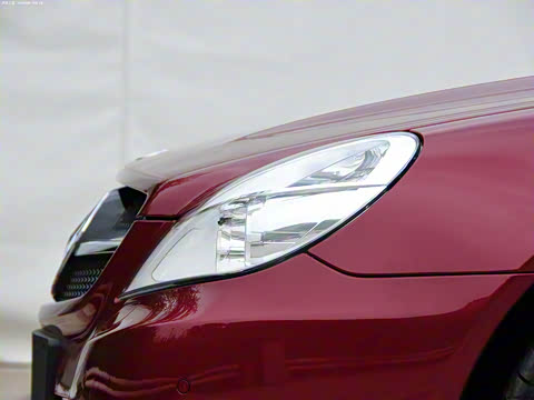 2011�� SL 300 Grand Edition