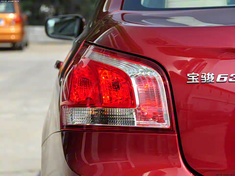 2011�� 1.5L �ֶ���Ӣ��