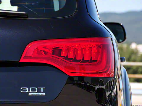 2012�� 3.0 TFSI ��ȡ��(200kW)