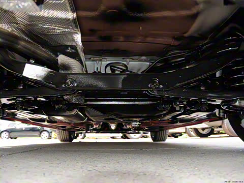 2012�� 2.0L Aktiv �ֶ���װ��