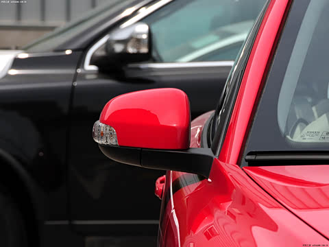 2012�� 2.0L Aktiv �ֶ���װ��