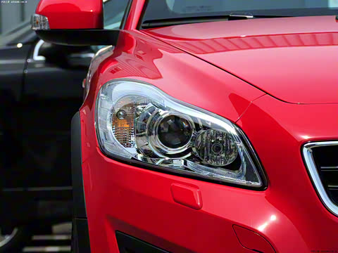 2012�� 2.0L Aktiv �ֶ���װ��