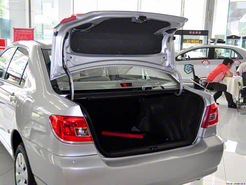 2011�� 1.6L �Զ������