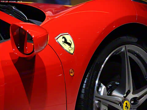 2013�� 4.5L Spider