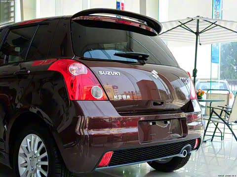 2011�� 1.5L �Զ��˶�Ӱ����