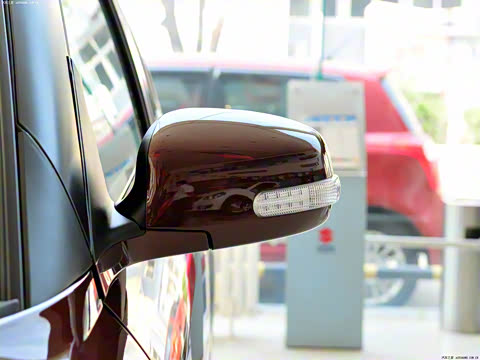 2011�� 1.5L �Զ��˶�Ӱ����