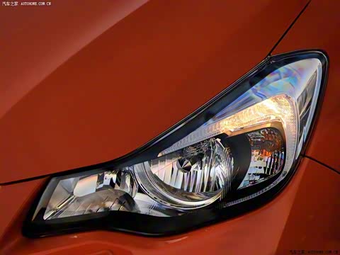 2012�� 2.0i ������