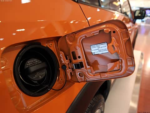 2012�� 2.0i ������