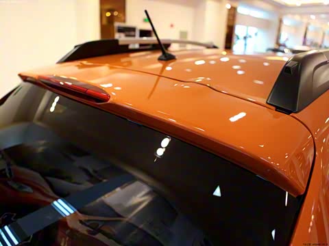 2012�� 2.0i ������