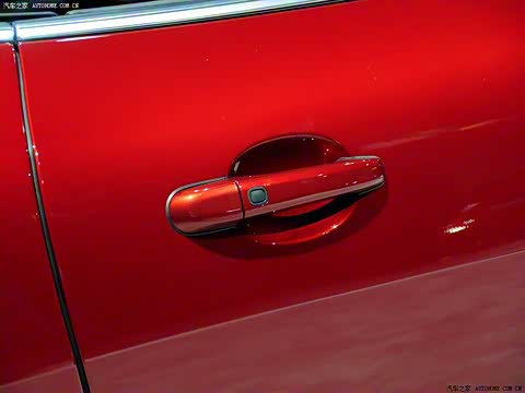 2012�� XKR 5.0L ��е��ѹ�����