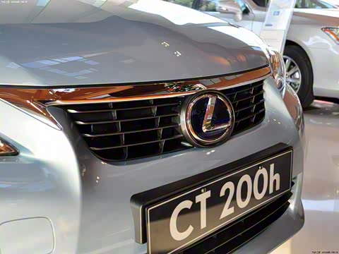 2012�� CT200h ��Ӣ��