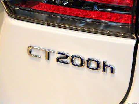 2012�� CT200h ������