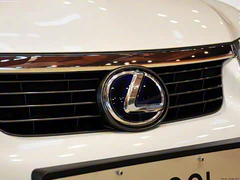 2012�� CT200h ������