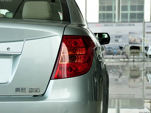 2012�� 1.6L �ֶ������