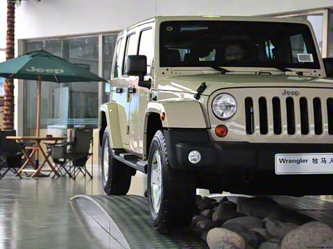 2012�� 3.6L Sahara ���Ű�