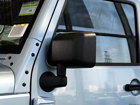 2012�� 3.6L Sahara ���ذ�