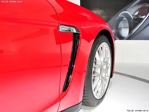 2012�� Panamera GTS 4.8L