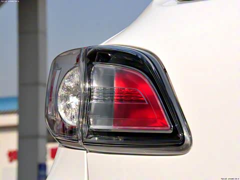 2012�� ���� 2.0L �ֶ��˶���