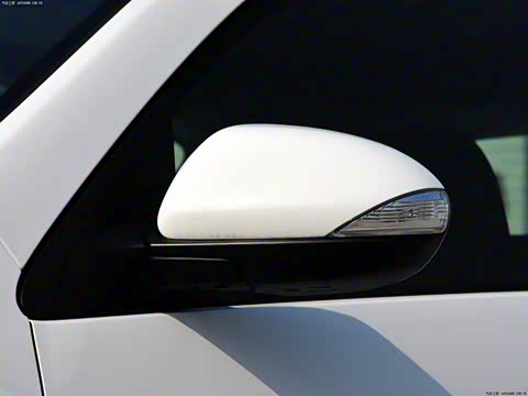 2012�� ���� 2.0L �ֶ��˶���