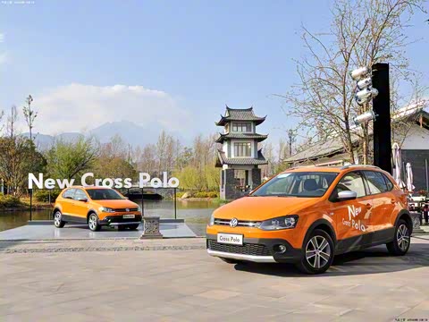 2012�� 1.6L Cross Polo AT