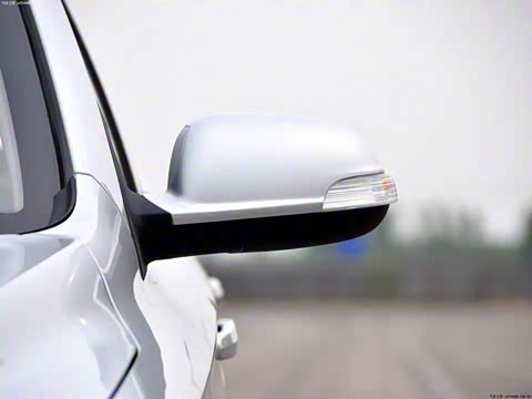 2012�� 1.3L �ֶ������� ��V