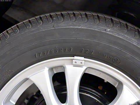 2012�� 1.3L �ֶ������� ��V