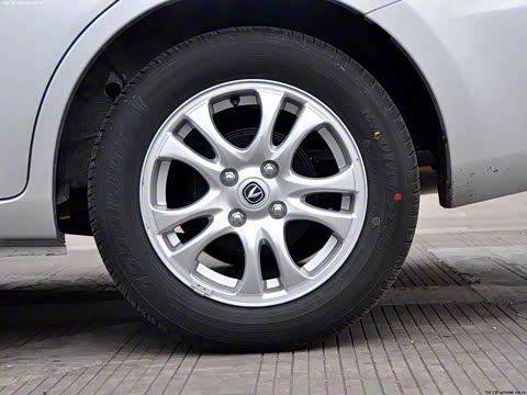 2012�� 1.3L �ֶ������� ��V