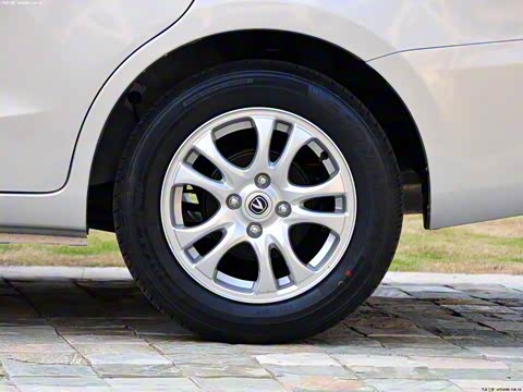 2012�� 1.3L �ֶ������� ��V