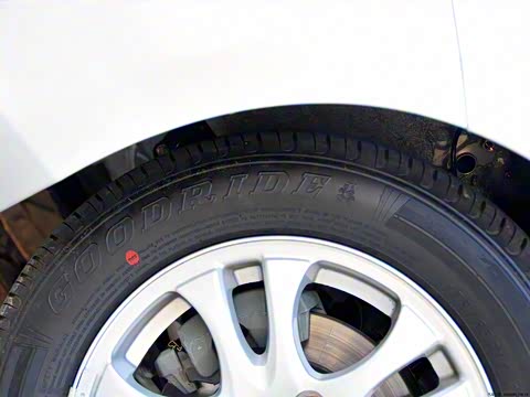 2012�� 1.3L �ֶ������� ��V