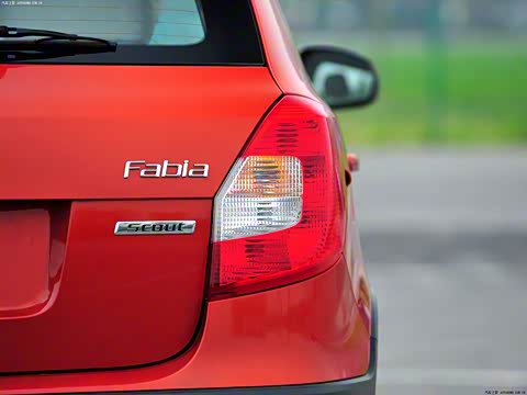 2012�� 1.6L Scout