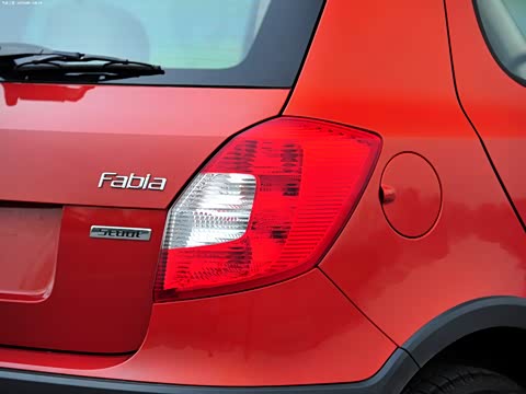 2012�� 1.6L Scout