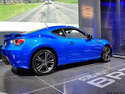 2013�� 2.0i �ֶ�������